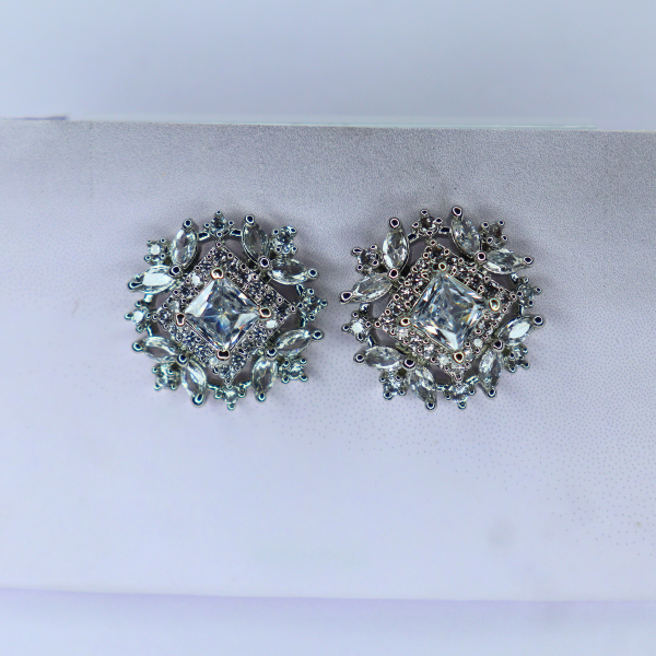 Earrings Ethnic & Festive Studs 16