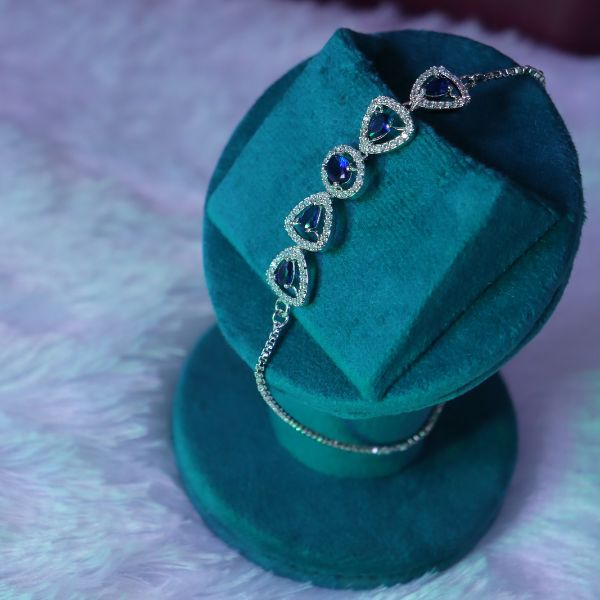 Hand Jewellery Festive Bracelet 2