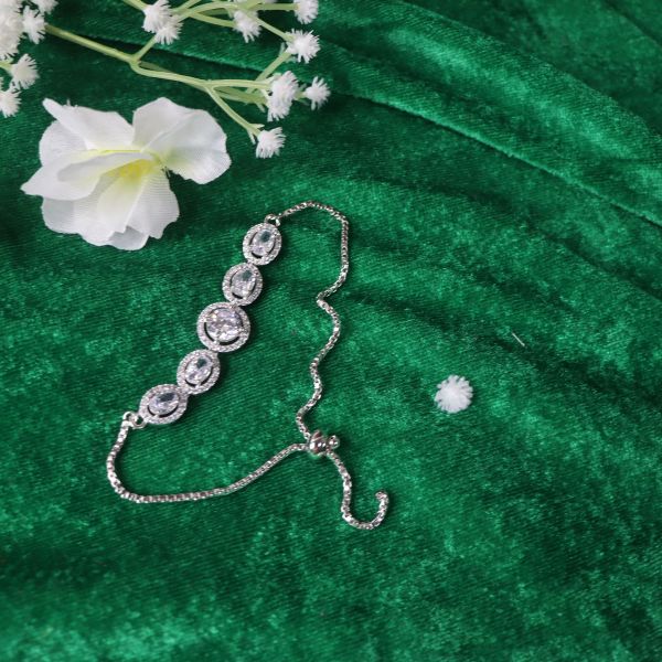 Hand Jewellery Festive Bracelet 3