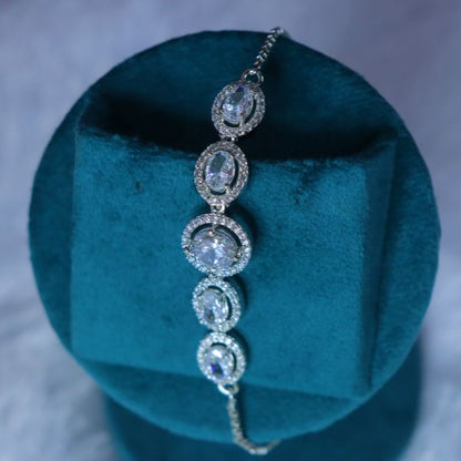 Hand Jewellery Festive Bracelet 3