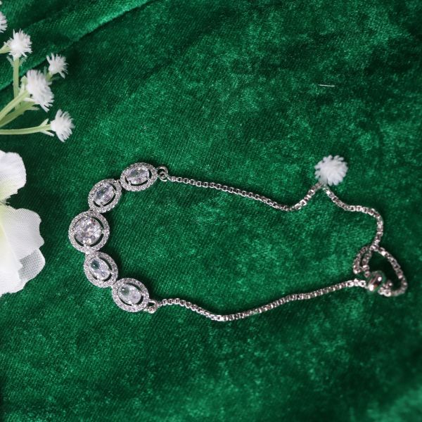 Hand Jewellery Festive Bracelet 3