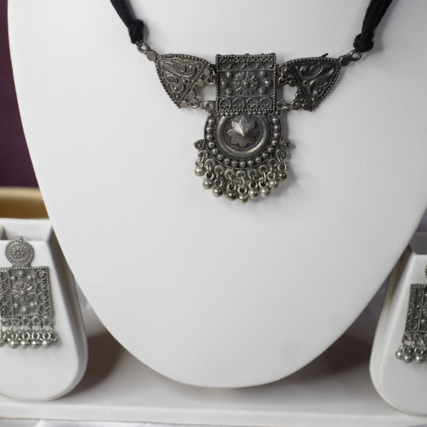 Neck Accessories Oxidise Neckpiece 16