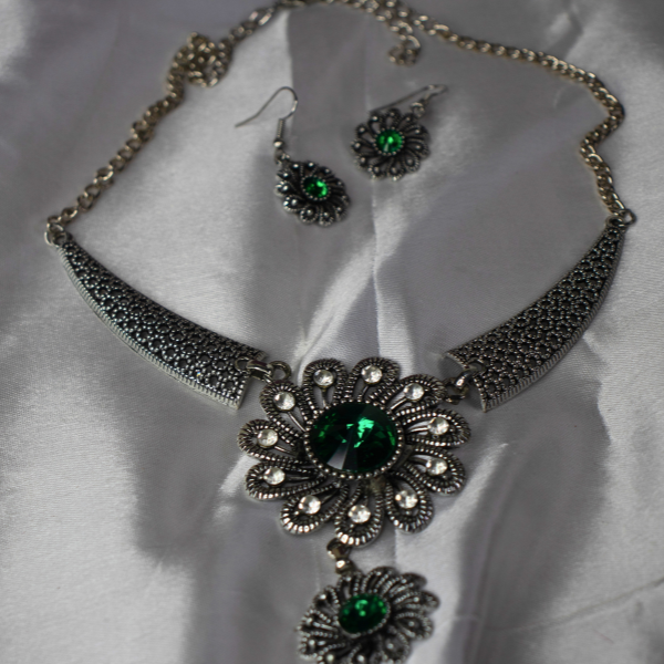 Neck Accessories Oxidise Neckpiece 18