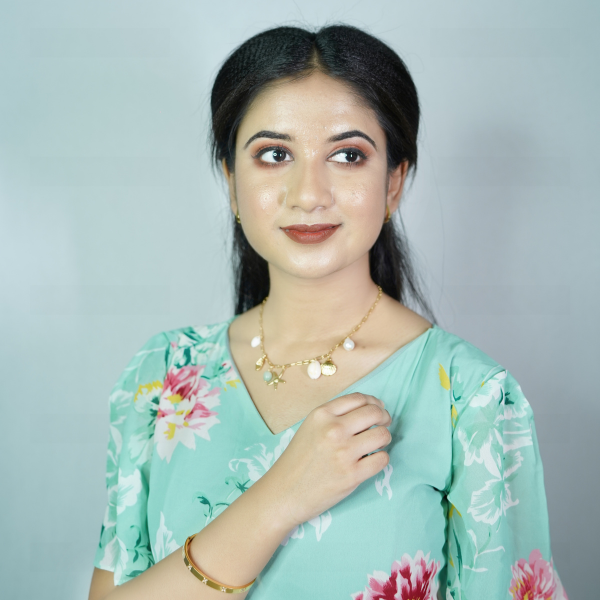 Statement & Designer Neck Accessories 1