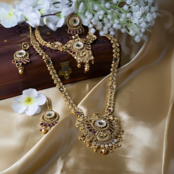 Traditional Temple Jewellery Neckpiece 1
