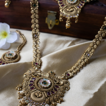 Traditional Temple Jewellery Neckpiece 1