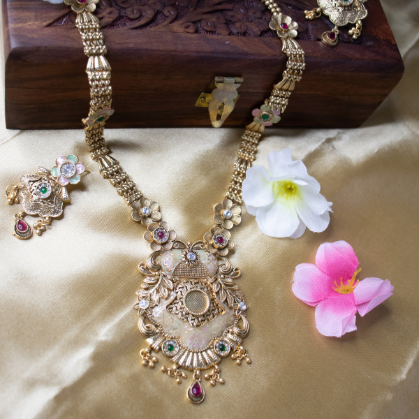 Traditional Temple Jewellery Neckpiece 5